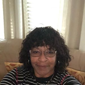 Meet your Posher, Deborah